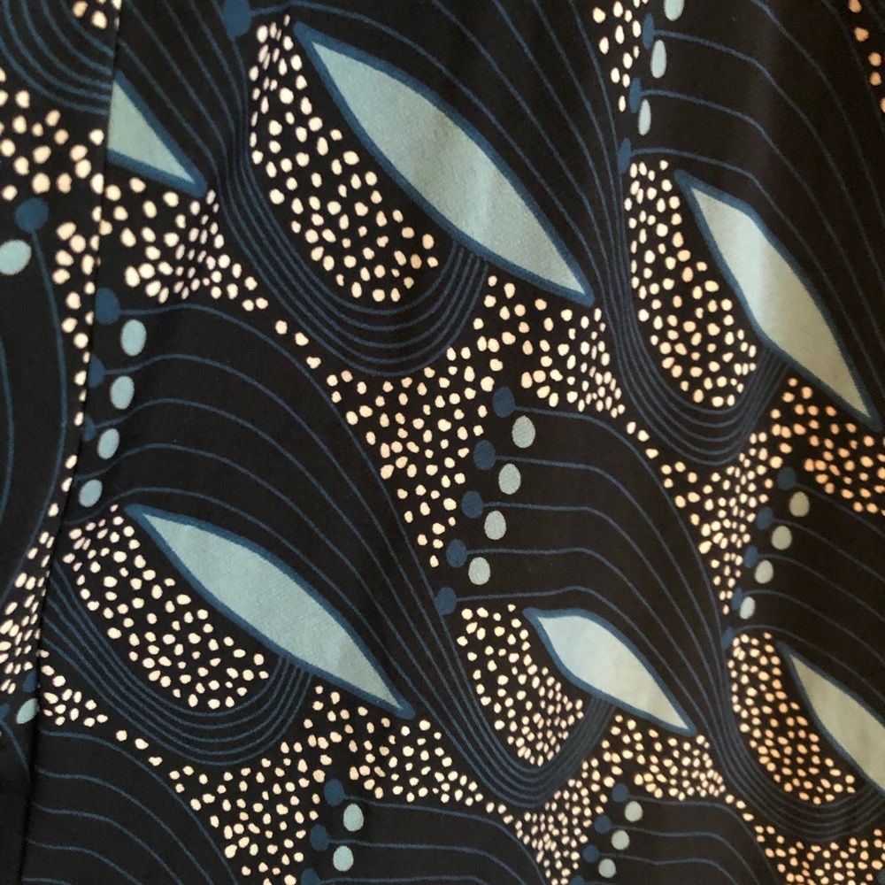 Wrap dress with beautiful pattern, size 12 - Picture 3 of 3